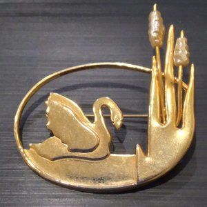 Unique Gold Tone Brooch SWAN with Cattails Real Fresh Water Pearls